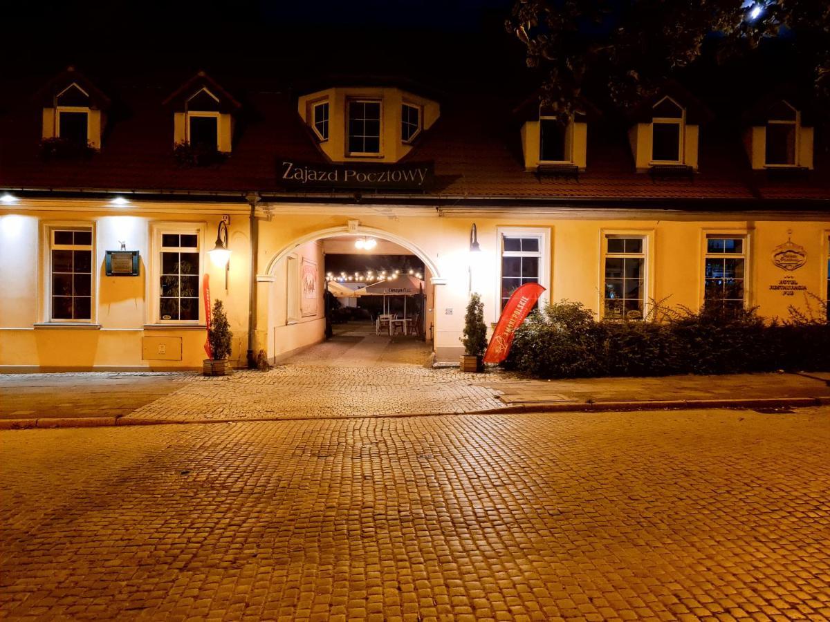 Hotel Zajazd Kultury, Dawniej Pocztowy ジェロナ・グラ エクステリア 写真
